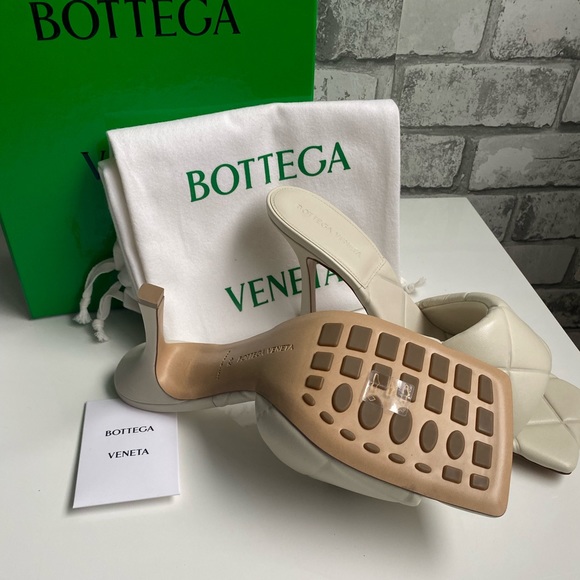 SOLD- Bottega Lido Heeled Mules - Picture 3 of 3